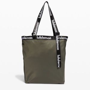 NWT Olive lululemon tote